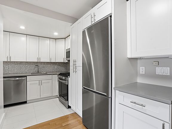 3rd image of 784 Columbus Ave APT 2L