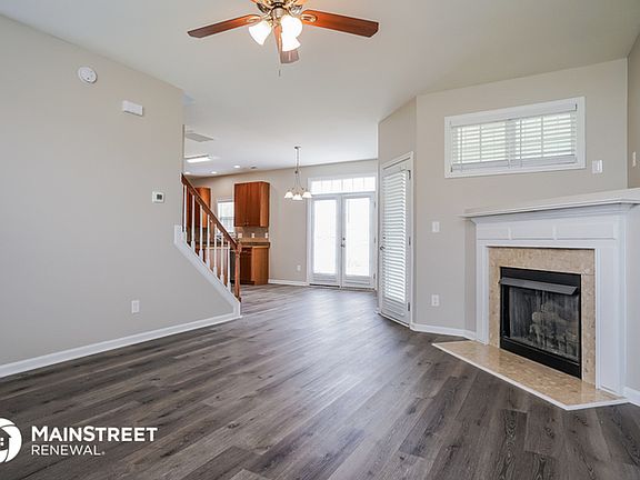 5th image of 212 Haywood Ln