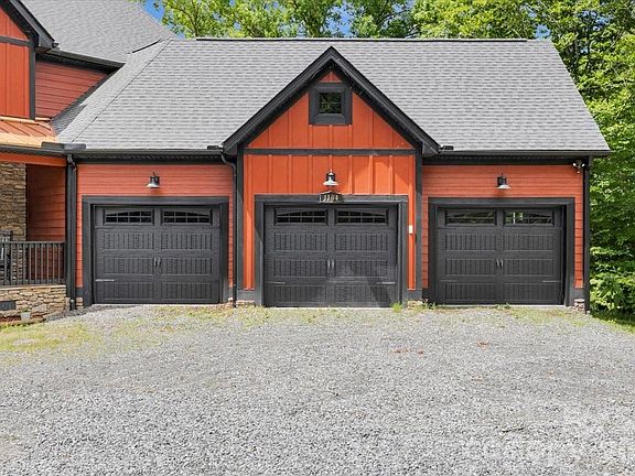 3rd image of 1194 99 Island Rd