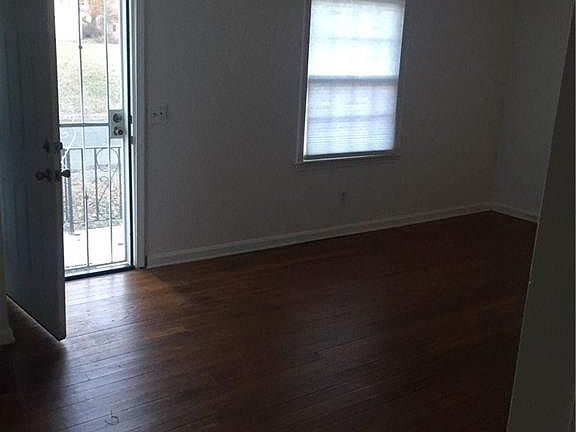 4th image of 332 E Maplewood Ave
