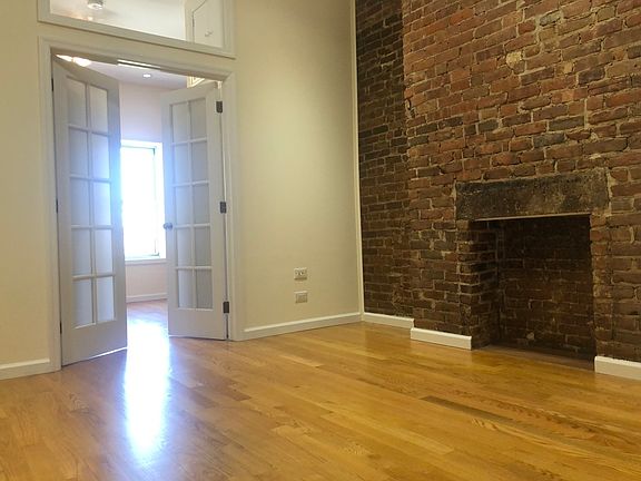 4th image of 109 E 2nd St #16
