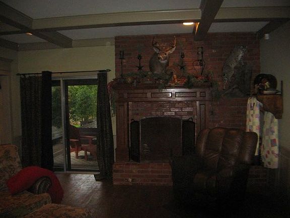 2nd image of 4428 Tamarisk Dr
