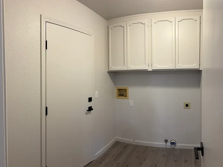 12834 Baltic Cir — Photo 3