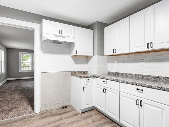 5th image of 1812 E 84th St