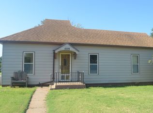 509 E Main St, Coldwater, KS 67029