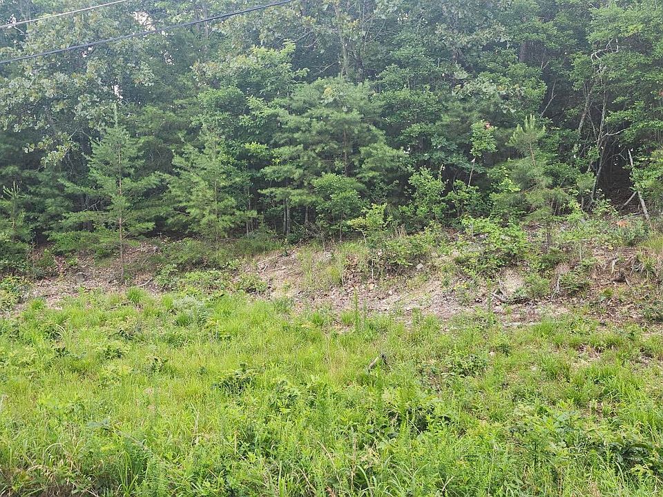 2nd image of 6201 Hidden Hill Rd