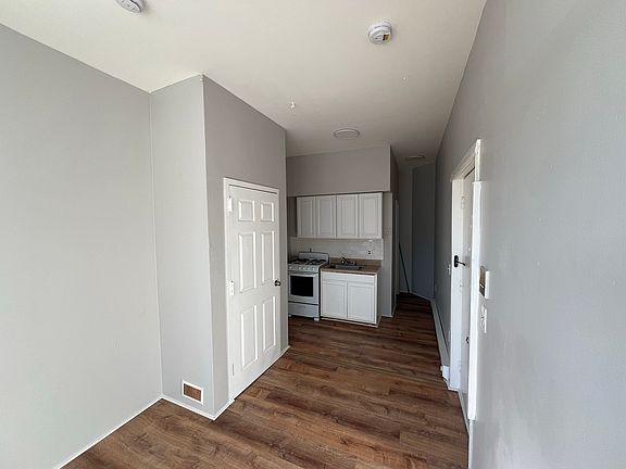 2nd image of 1209 Kennedy Blvd APT 2