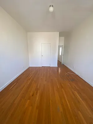 Rented by Hagstrom Management Inc | media 9