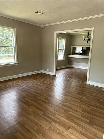 141 Anderson St — Photo 10