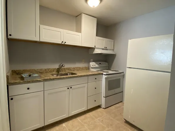 10 Pleasant St APT 304, Fitchburg, MA 01420