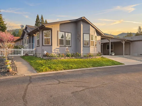 156 NW Wrightwood Cir, Grants Pass, OR 97526