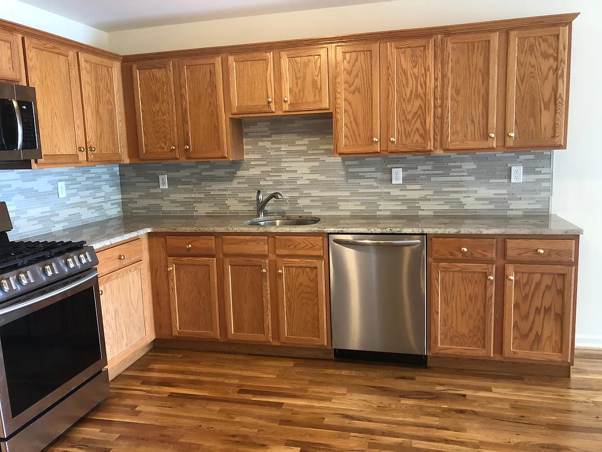 Building Photo - 344 Amboy Ave #360
