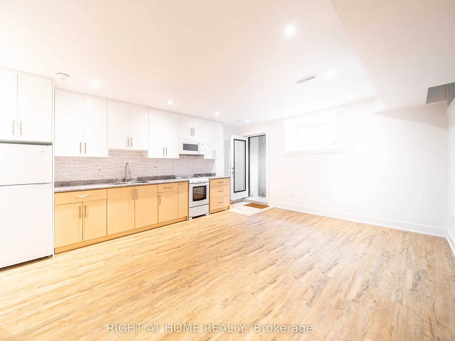 1 bed, $1,995 — Photo 3