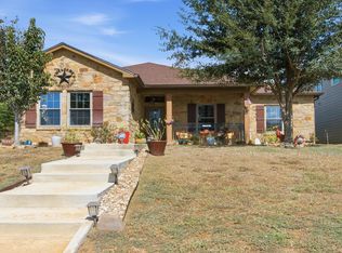 744 Crestview, Floresville, TX 78114