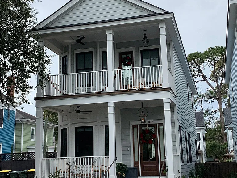 1907 Whitaker St — Photo 2