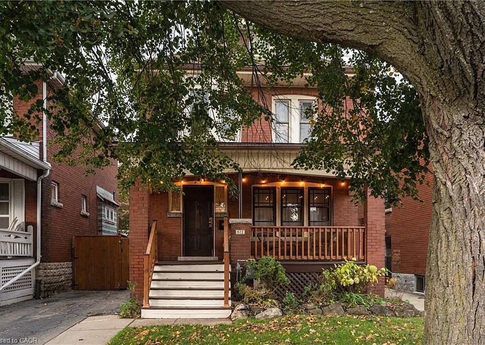 1st image of 82 Province St S