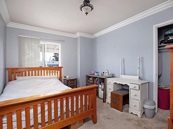 5th image of 2244 Susan Pl