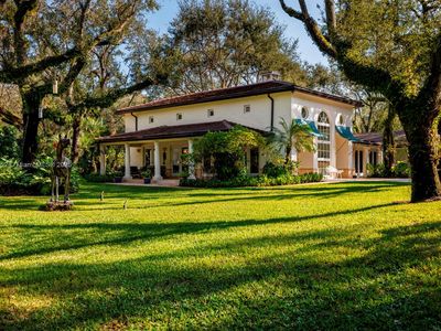 10100 Lakeside Dr, Coral Gables, FL, 33156