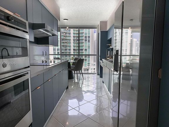 4th image of 16400 Collins Ave APT 946
