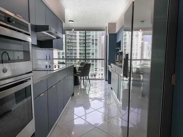 16400 Collins Ave #946 — Photo 4