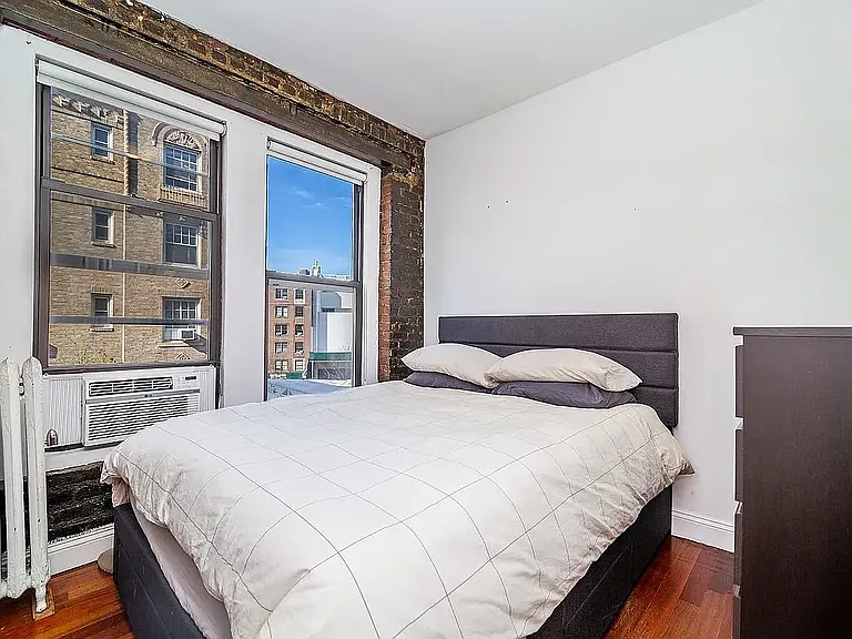 2 Bank St #16 — Photo 4