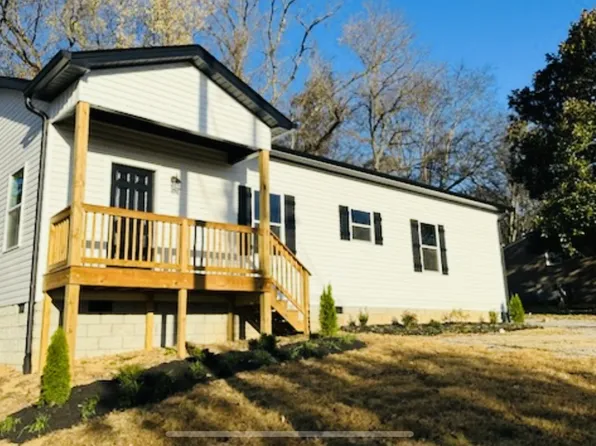 903 Turner Dr, Hartsville, TN 37074