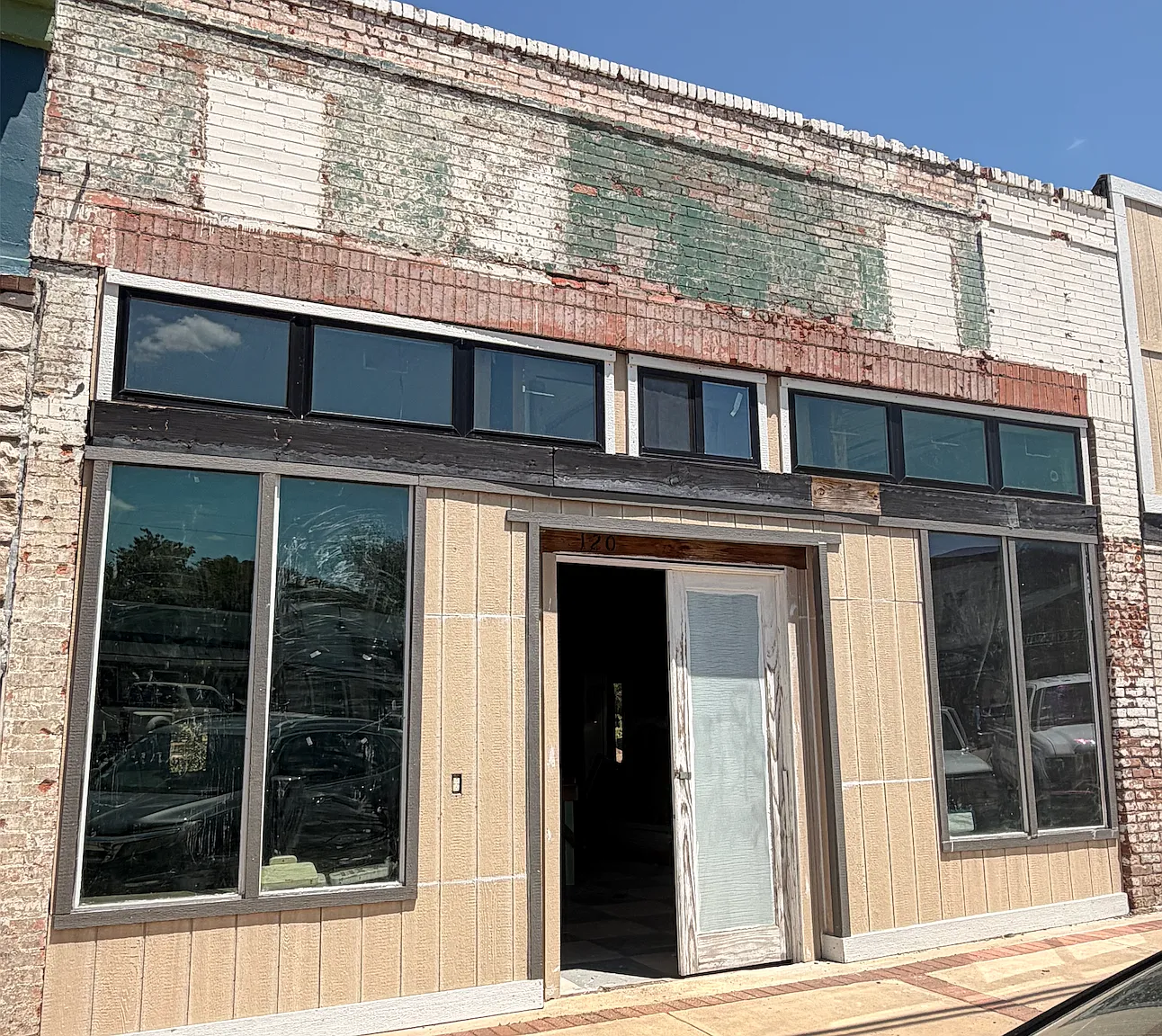 118 West Main Street - 1 — Photo 1