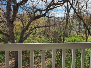 4879 Creekview Rd APT 8, Rockford, IL 61108