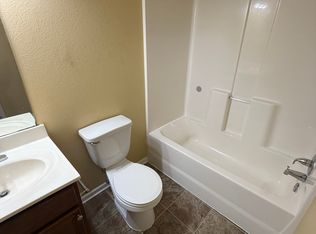 207 E Excelsior St UNIT D, Excelsior Springs, MO 64024