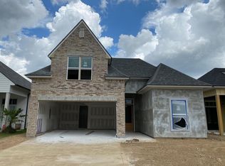 224 Santander Dr, Youngsville, LA 70592