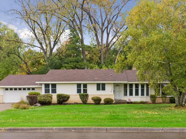 124 Natchez Ave N, Golden Valley, MN 55422