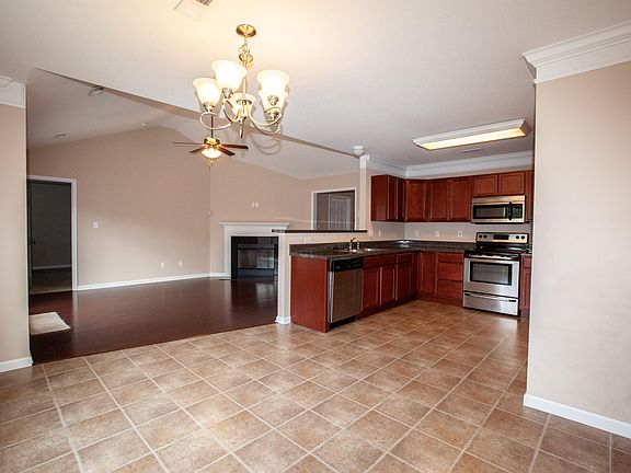 4th image of 8341 Cureton Park Ln