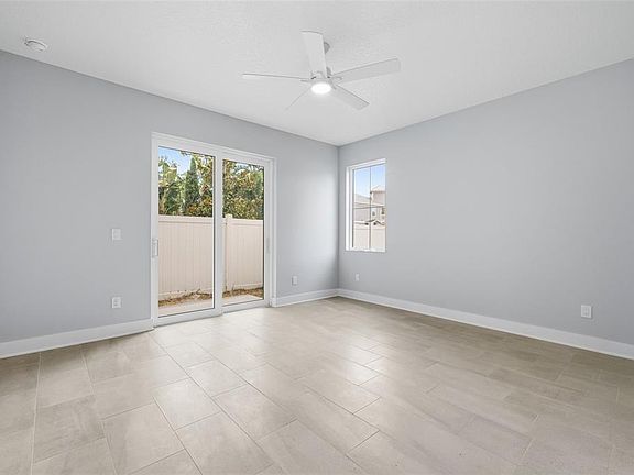 4th image of 4208 W CARMEN STREET #D
