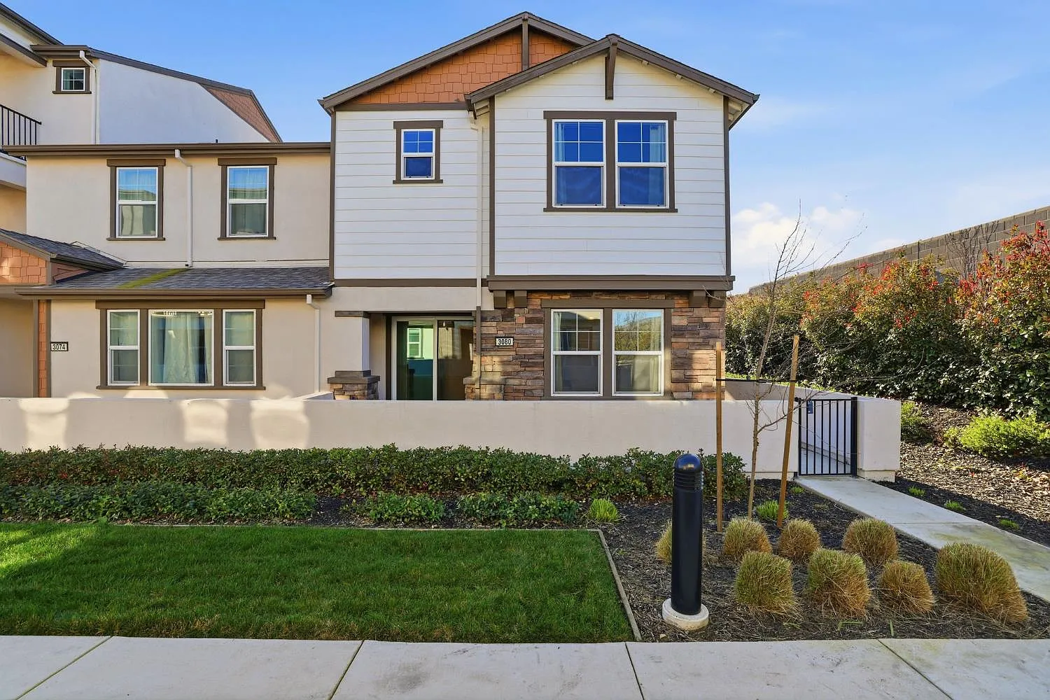 3080 Seaspray Walk photo 1