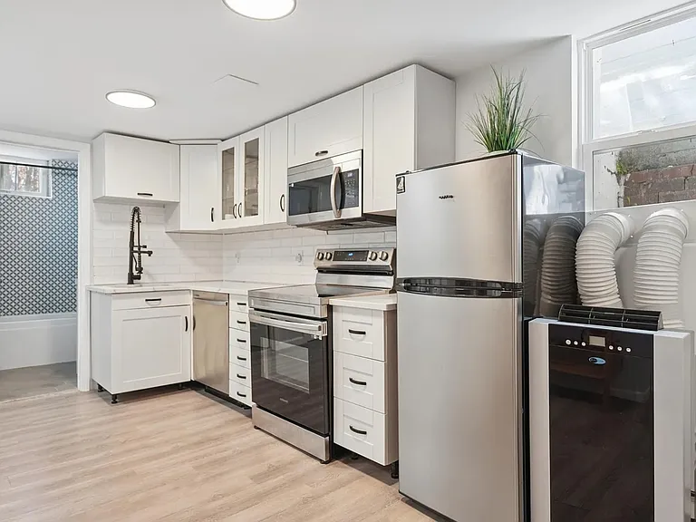 3340 Colfax Ave S #2 — Photo 14