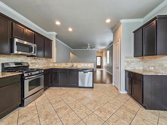 12320 Walden Wood Dr — Photo 7