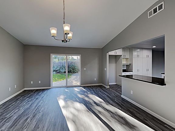 4th image of 6436 Carmelwood Dr