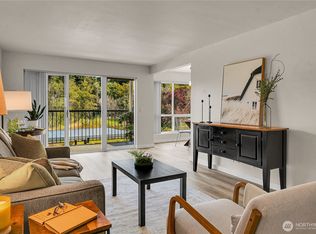 12701 NE 9th Pl APT D206, Bellevue, WA 98005