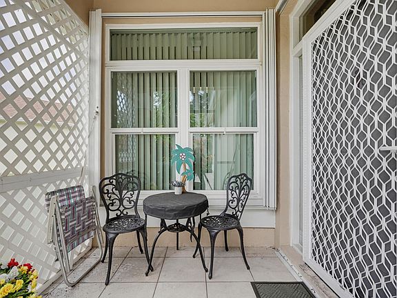 5th image of 13891 Oneida Drive
