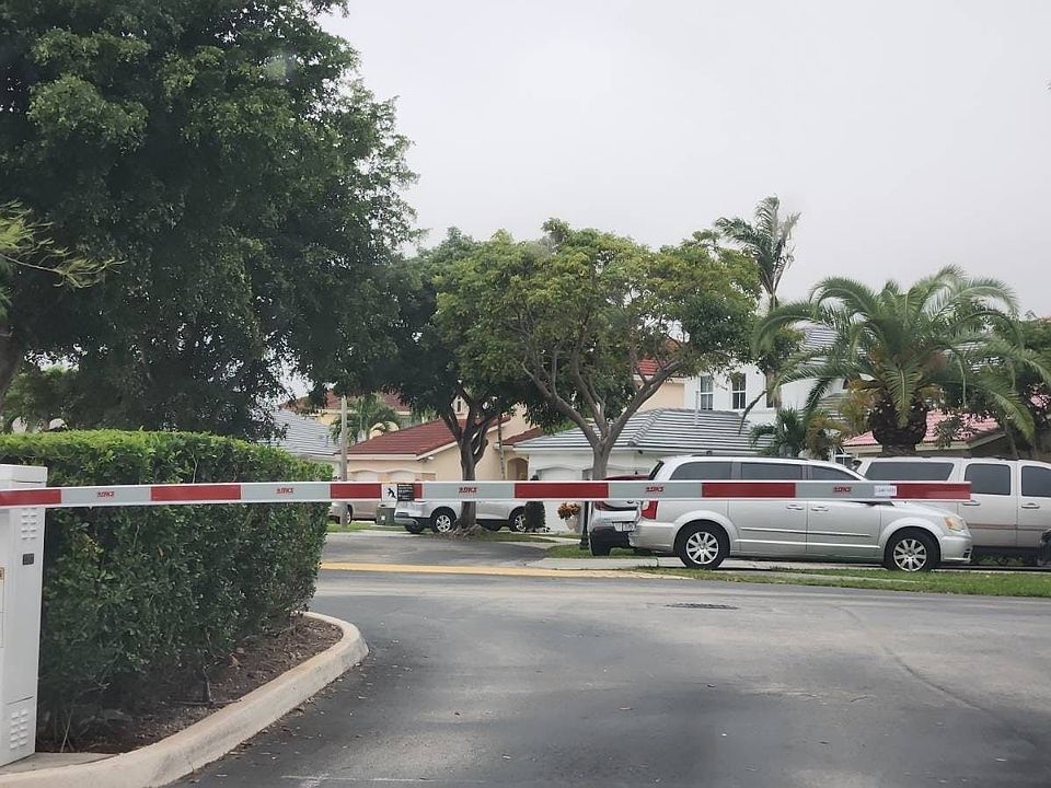 2nd image of 16324 SW 82nd St