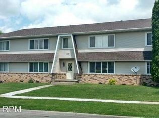 1117 Ravenwood Rd APT 4A, Waterloo, IA 50702