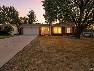15740 Tambour Ct, Chesterfield, MO, 63017