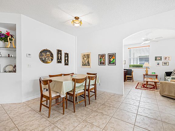 5th image of 7941 Laina Ln APT 1