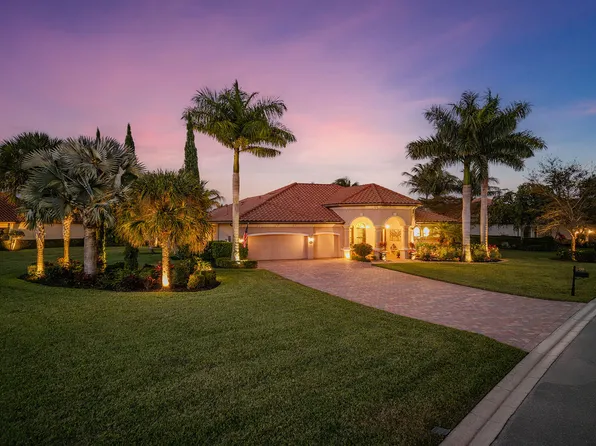 9505 Campanile Cir, Naples, FL 34114