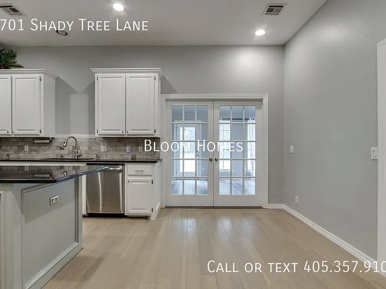 2701 Shady Tree Ln — Photo 10