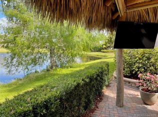 455 NW Foursome Ln, Port Saint Lucie, FL 34986