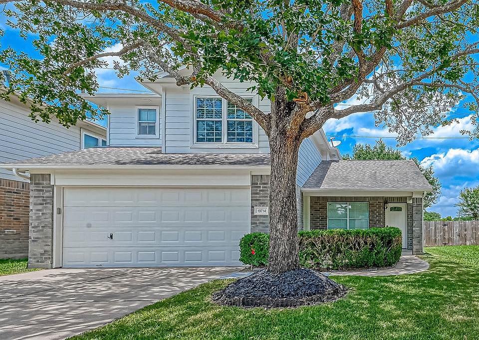 1st image of 19714 Twin Canyon Ct