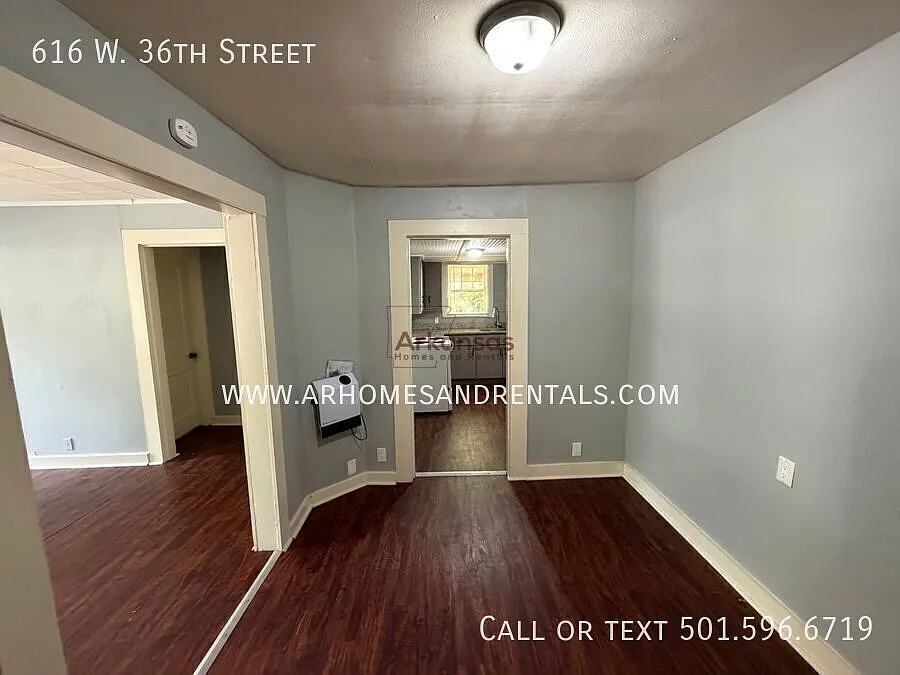 616 W. 36th Street | 2 Bedrooms | 1 Full Bathroom 1/2 Off First Month's Rent — Photo 4