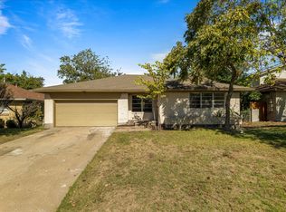 2243 Larry Dr, Dallas, TX 75228