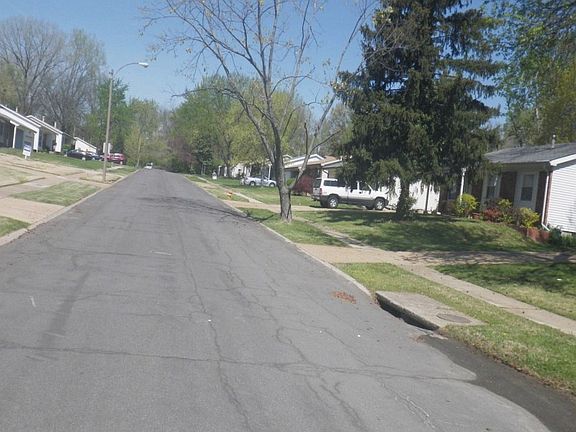 5th image of 2845 Radcliffe Dr